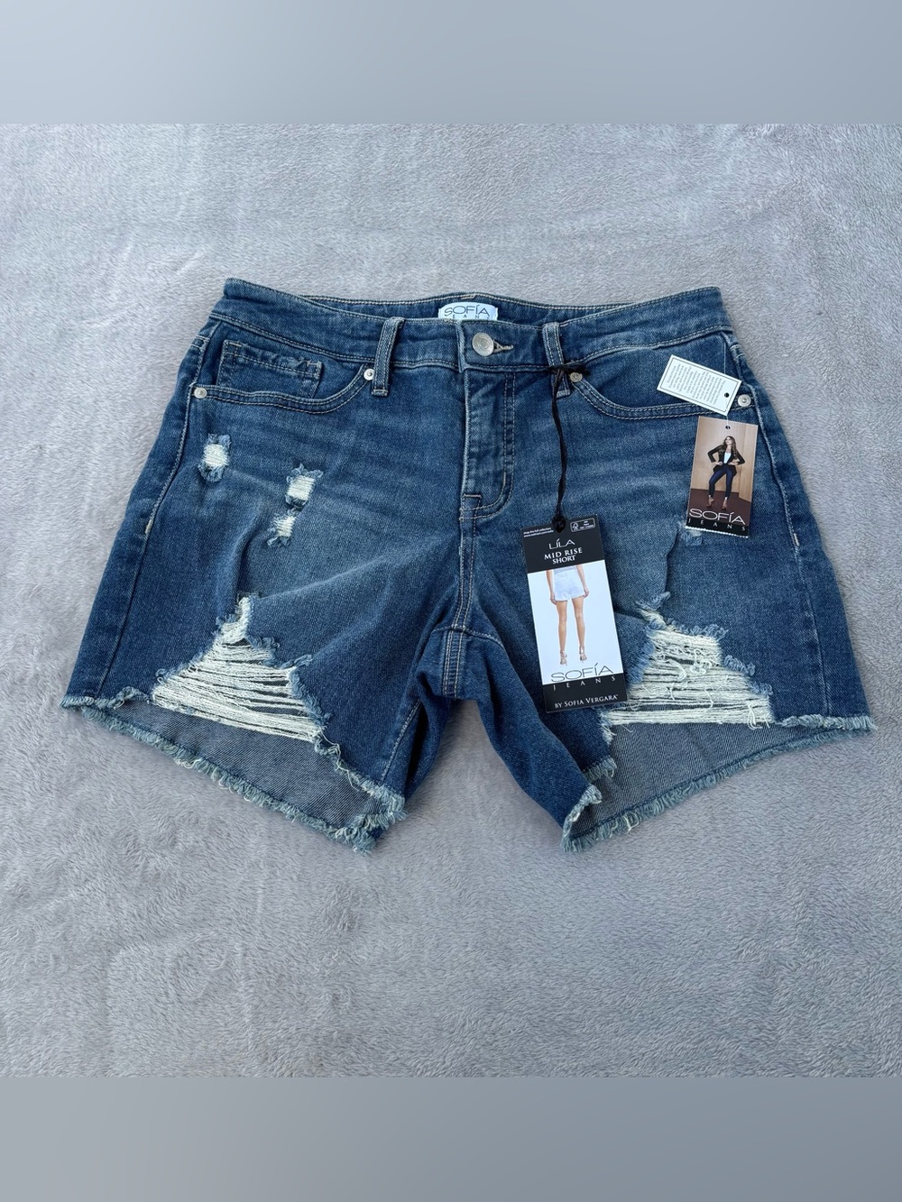 New NWT Sofia Vergara Sofia Jeans LÍLA Mid Rise Shorts Easy Shorts Mid Wash Sz 2